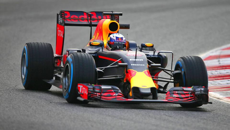 Red-Bull-RB12-2.jpg